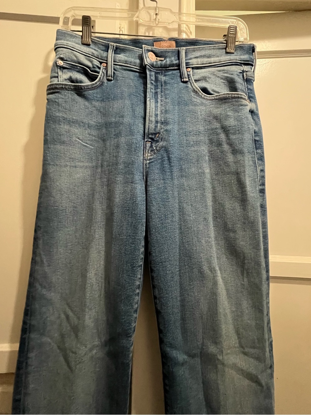 MOTHER denim • the kick it in fan favorite wash size 28 Like new - Picture 15 of 16
